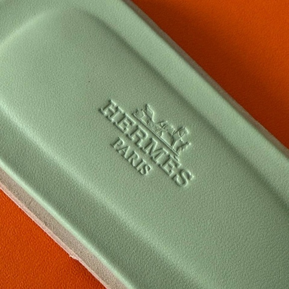 Hermes Oran Sliders Sandals Shoes - Picture 2 of 6